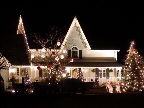 Come scegliere le luci a Natale