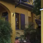 Come illuminare il giardino o il terrazzo di casa: guida alla scelta delle lampade outdoor più adatte alle proprie esigenze